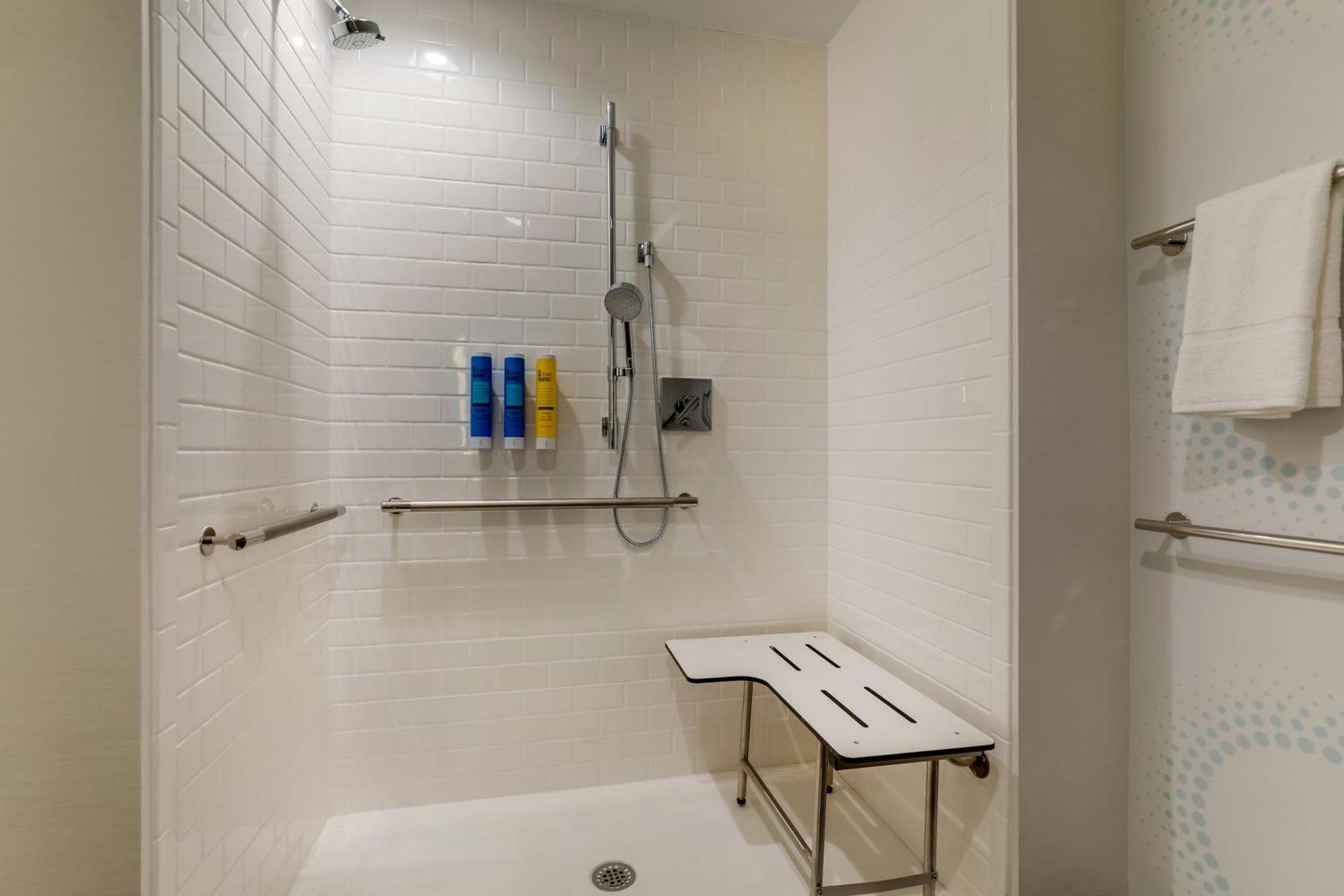 Hotel Tru By Hilton Leland Wilmington Esterno foto